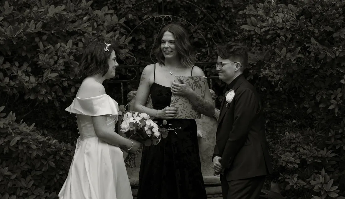 Preview from Maya Harwood Photography's site