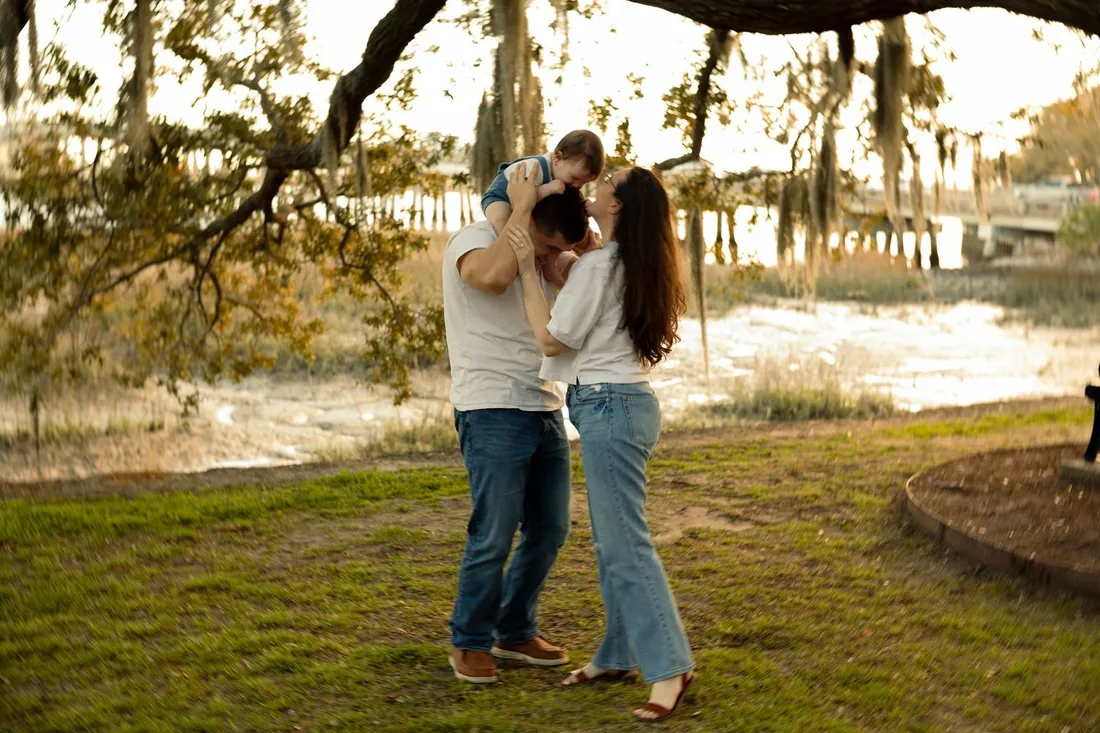 Preview from Maya Harwood Photography's site